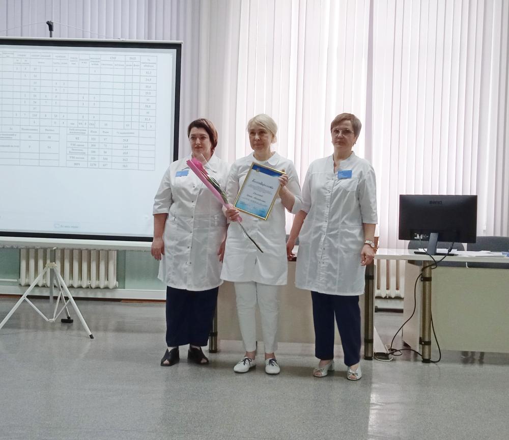 С Днём медицинской сестры!